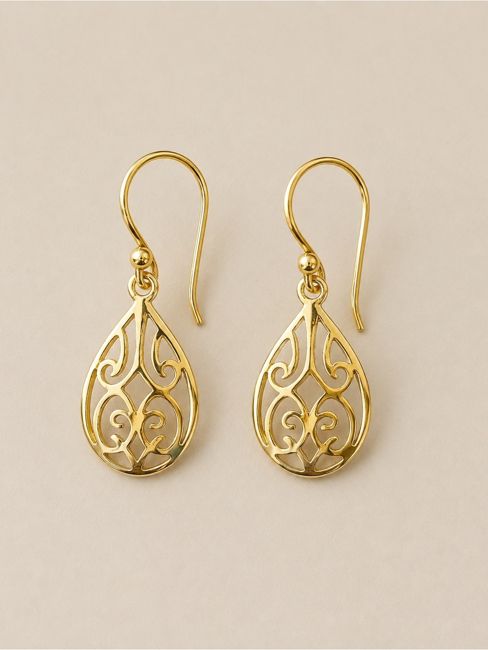 Dyadema Signed D Gold Tone Filigree Teardrop Dangle Earrings